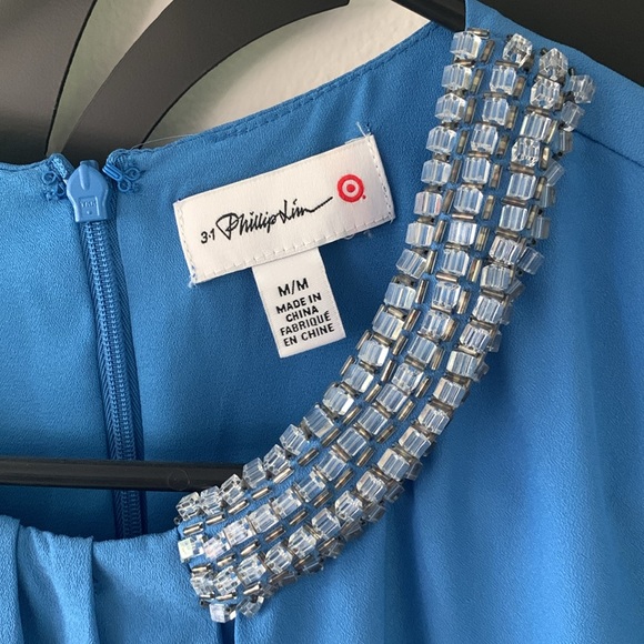 Designer dress - Picture 2 of 4